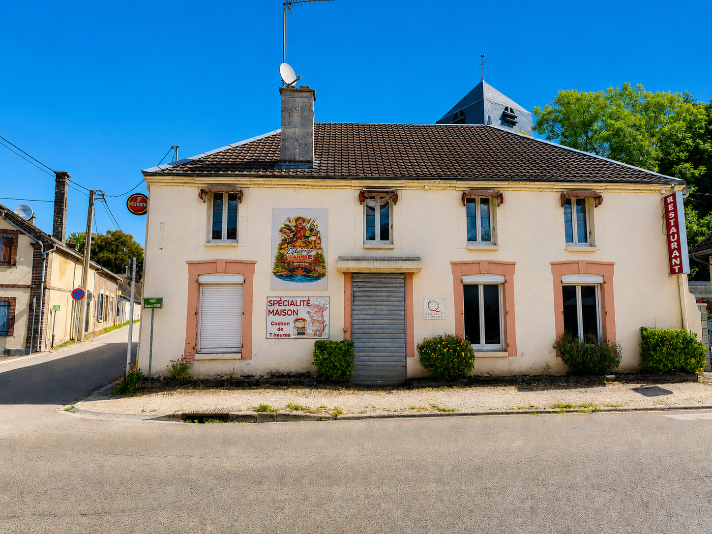 Façade de l’Auberge de la Vanne à Fontvannes